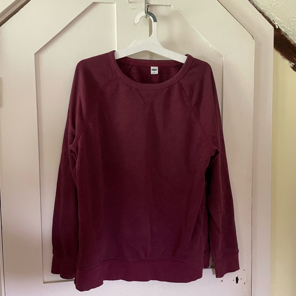 Old navy crewneck sweatshirt maroon size medium